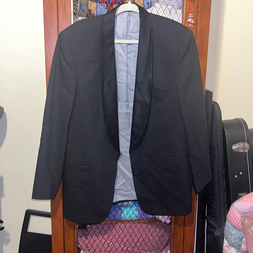 Elegant suit blazer